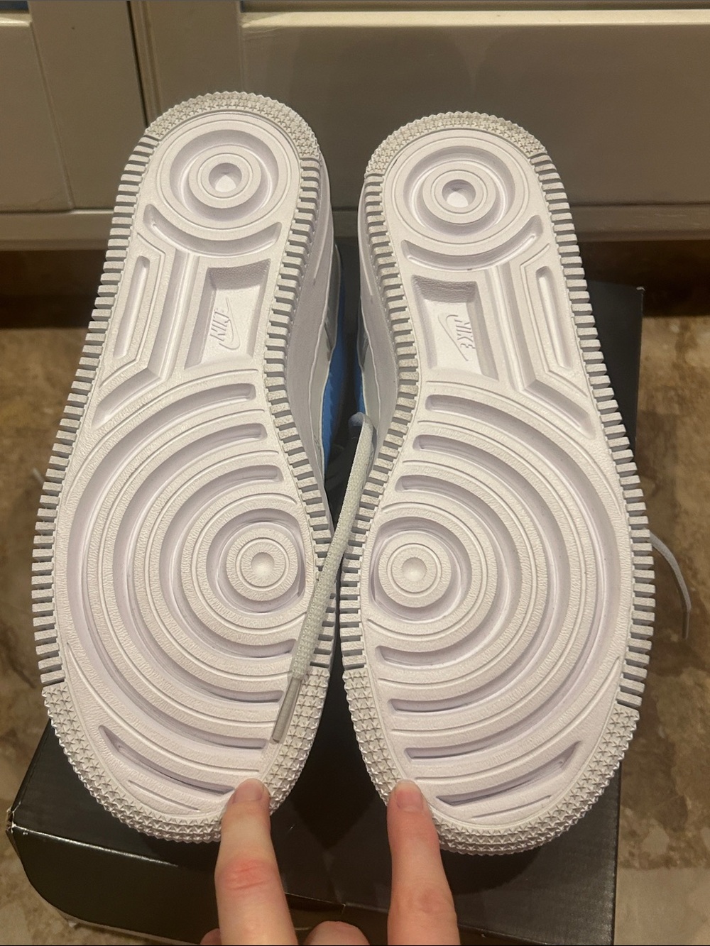 Nike AF1 shadow White Sneakers with Green Swoosh and Blue Accents women’s 8 BNIB - Picture 7 of 8